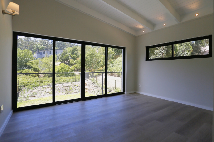 4 Bedroom Property for Sale in Bokkemanskloof Western Cape